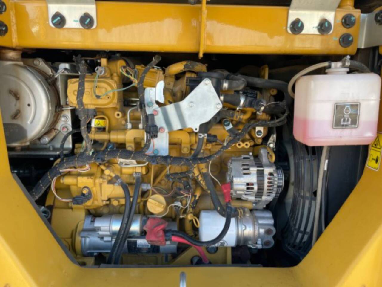 Crawler excavator CAT 308E2CR: picture 7