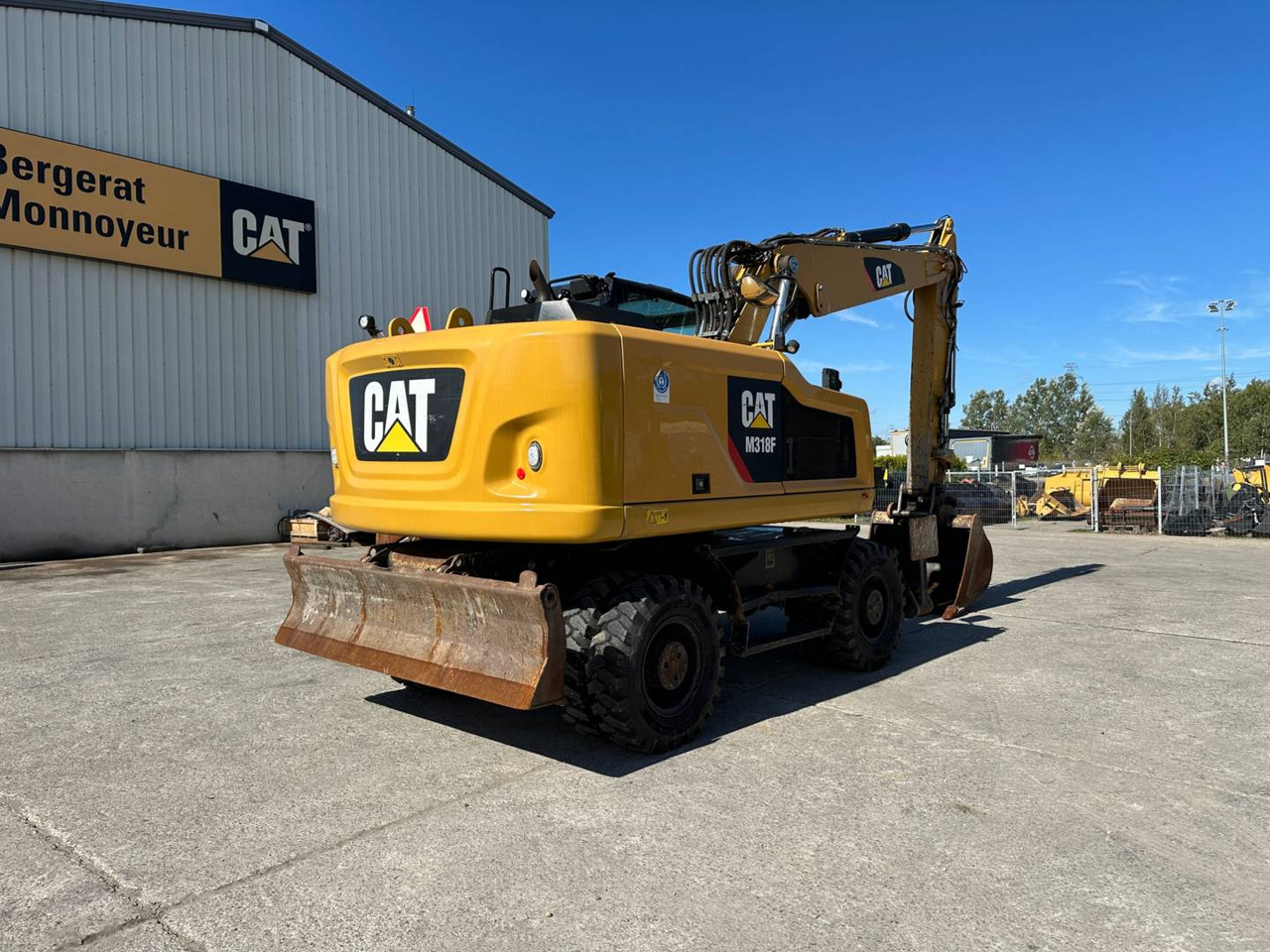 CAT M318F - Wheel loader: picture 3 CAT M318F - Wheel loader: picture 3