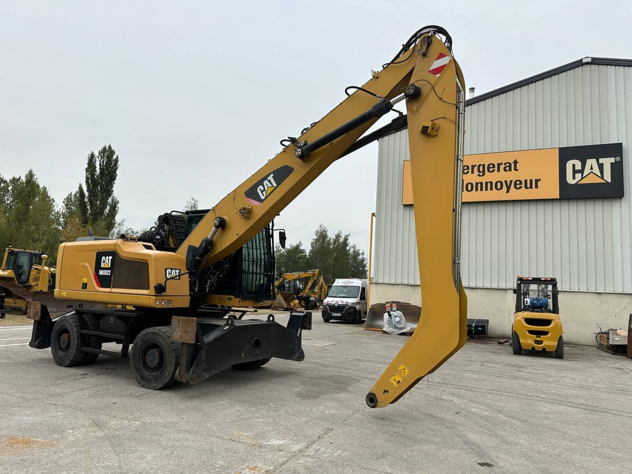 CAT MH3022 - Wheel excavator: picture 2 CAT MH3022 - Wheel excavator: picture 2