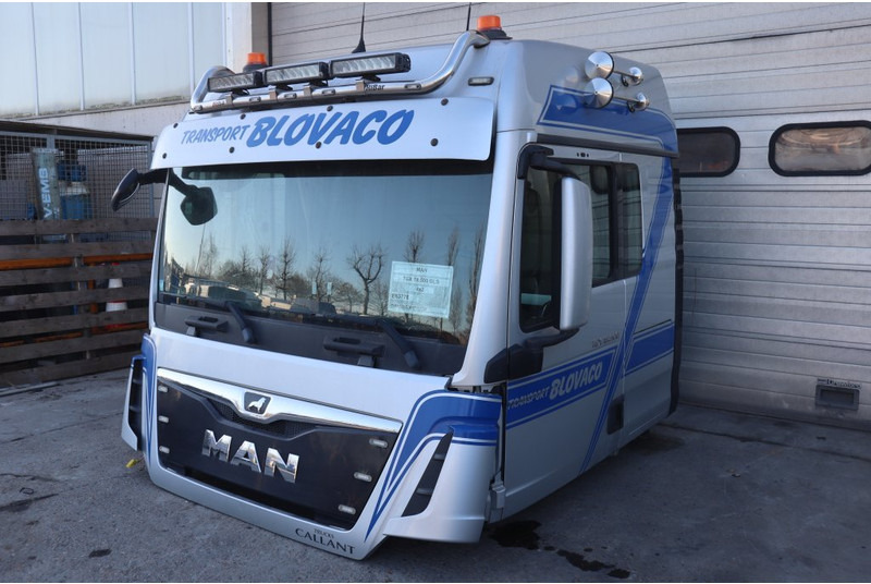 MAN F99L47 TGX XLX 81.60000-7919 - Cab and interior for Truck: picture 3 MAN F99L47 TGX XLX 81.60000-7919 - Cab and interior for Truck: picture 3