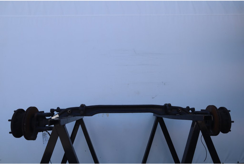 MAN VOK-05-13 - Front axle for Truck: picture 1 MAN VOK-05-13 - Front axle for Truck: picture 1