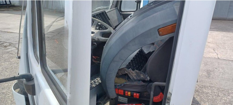 Mercedes-Benz SK KABINE KORT - Cab and interior for Truck: picture 5 Mercedes-Benz SK KABINE KORT - Cab and interior for Truck: picture 5
