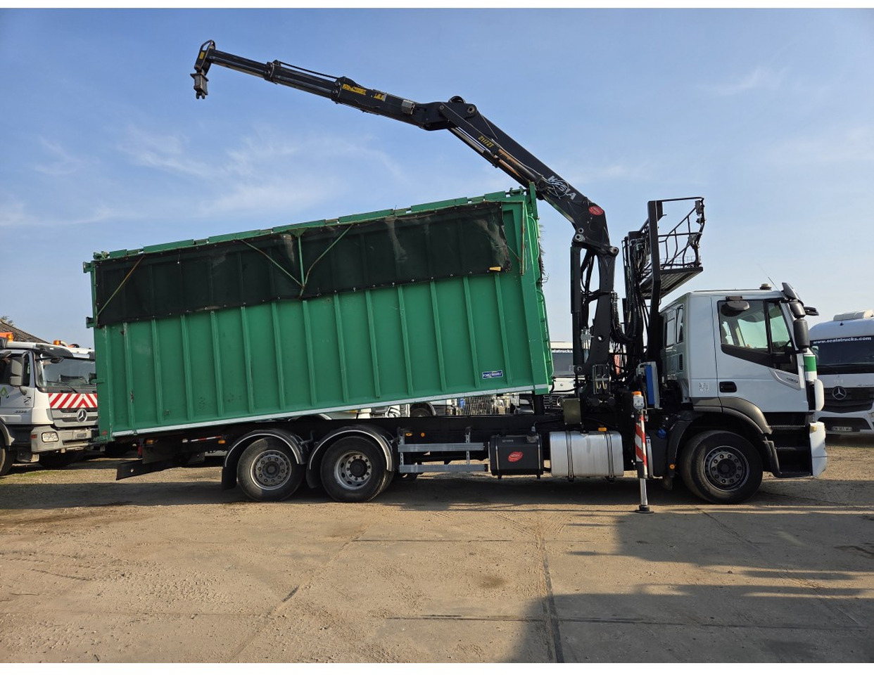 IVECO STRALIS 420 6X2 TIPPER CRANE KESLA 17 TON 2 EXT STEERING REAR AXLE - Tipper, Crane truck: picture 3 IVECO STRALIS 420 6X2 TIPPER CRANE KESLA 17 TON 2 EXT STEERING REAR AXLE - Tipper, Crane truck: picture 3