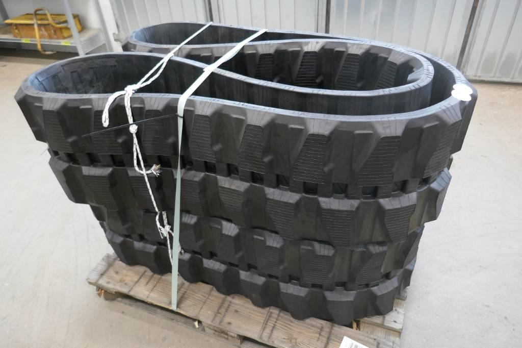 Rubber Tracks, 400x72,5x74W - Track for Construction machinery: picture 1 Rubber Tracks, 400x72,5x74W - Track for Construction machinery: picture 1