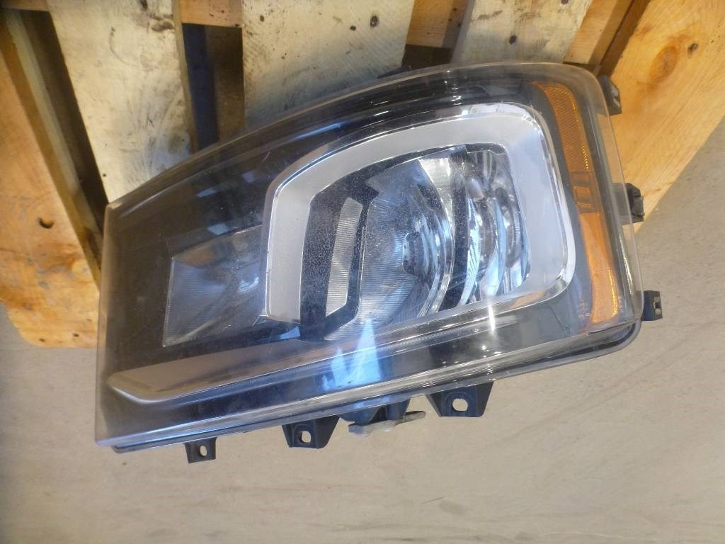 Scania R 650 - Electrical system for Truck: picture 1 Scania R 650 - Electrical system for Truck: picture 1