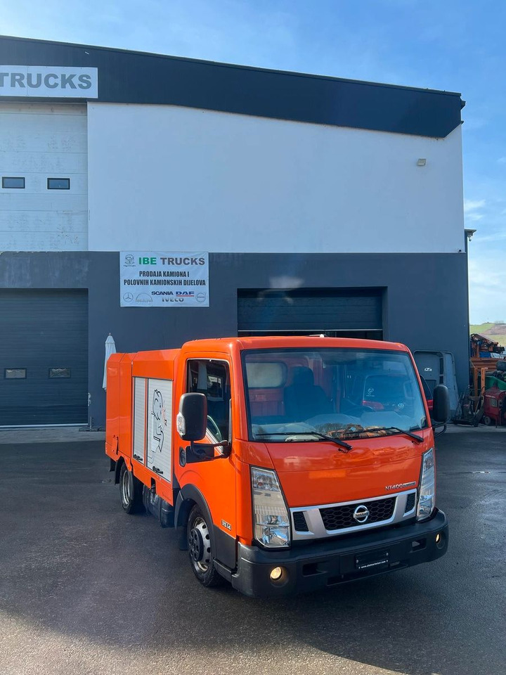 Nissan NT400 Cabstar, Dietmar Kaiser, 160bar, Hochdruck - Vacuum truck: picture 1 Nissan NT400 Cabstar, Dietmar Kaiser, 160bar, Hochdruck - Vacuum truck: picture 1