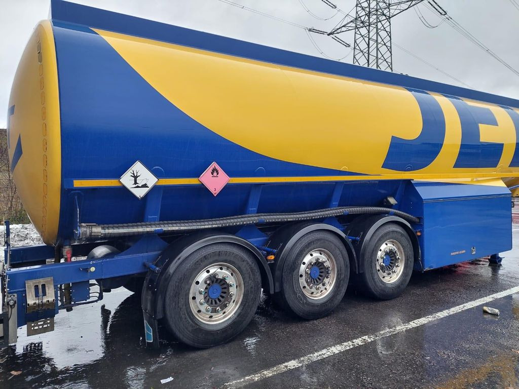 Schwarzmüller Schwingenschlögel,ADR,Diesel/Benzin, 5 Kammern - Tank semi-trailer: picture 3 Schwarzmüller Schwingenschlögel,ADR,Diesel/Benzin, 5 Kammern - Tank semi-trailer: picture 3