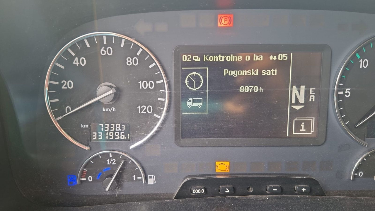 Mercedes-Benz Actros 1844 4x2, MP3, Euro 5 - Tractor unit: picture 5 Mercedes-Benz Actros 1844 4x2, MP3, Euro 5 - Tractor unit: picture 5