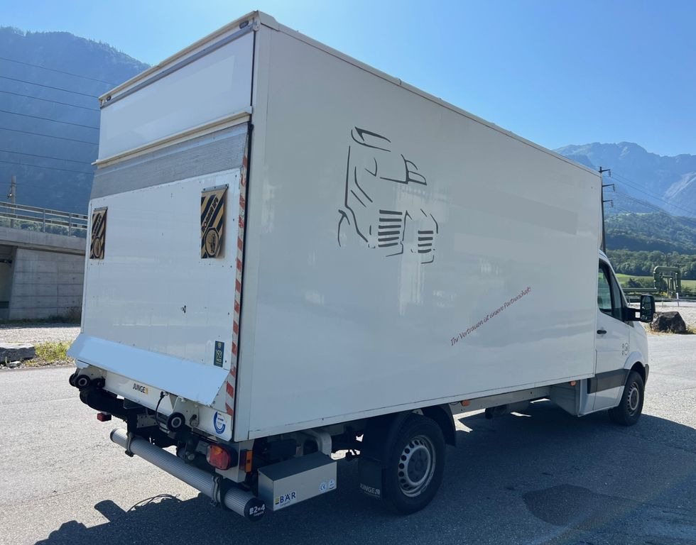 Volkswagen Crafter, 1.9, Ladebordwand, Klima - Box van: picture 4 Volkswagen Crafter, 1.9, Ladebordwand, Klima - Box van: picture 4