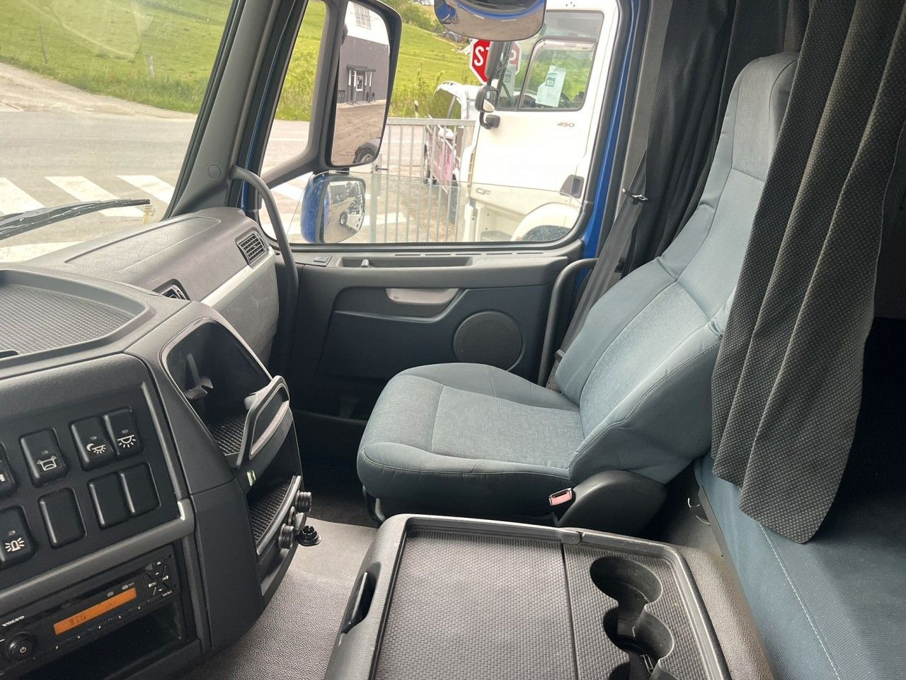 Volvo FM 460 6x2, E5, L:7200mm on lease Volvo FM 460 6x2, E5, L:7200mm: picture 10
