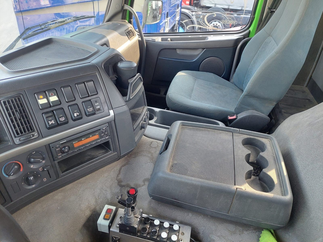 New Hook lift truck Volvo FMX-460 8x4R, E5, Mobas Abroll: picture 10