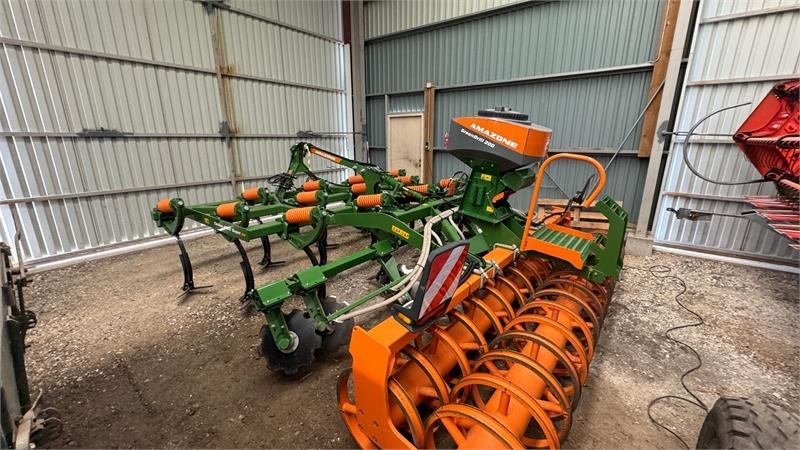 Amazone Cenius 4003 4003 med frøsåning - Harrow: picture 1 Amazone Cenius 4003 4003 med frøsåning - Harrow: picture 1