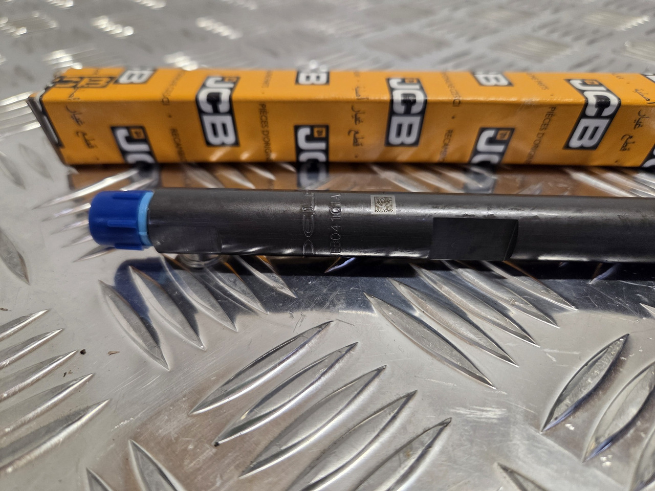 320/06835 JCB tier 2 injector 68kw-74kw - Engine and parts for Construction machinery: picture 3 320/06835 JCB tier 2 injector 68kw-74kw - Engine and parts for Construction machinery: picture 3