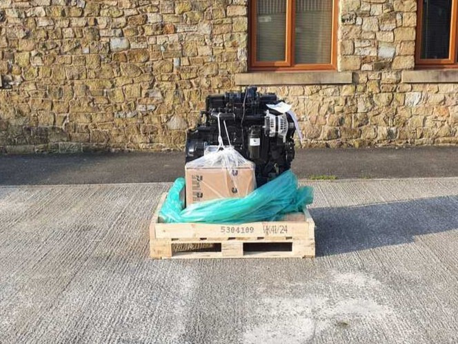 Cummins B6.7 engine unused 6 cylinder CM2450 ECU QSB - Engine for Construction machinery: picture 2 Cummins B6.7 engine unused 6 cylinder CM2450 ECU QSB - Engine for Construction machinery: picture 2