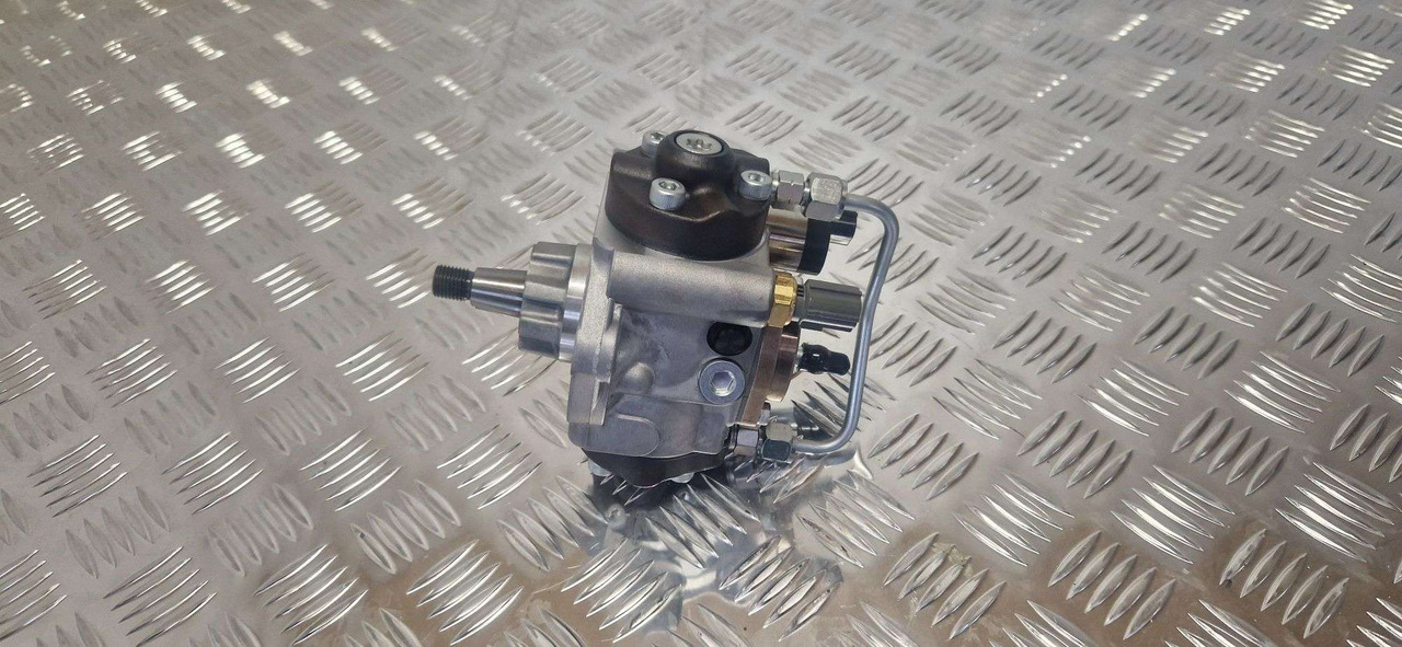 Injection Pump Hitachi Zx130-3 Isuzu 4JJ1 - Engine and parts for Construction machinery: picture 1 Injection Pump Hitachi Zx130-3 Isuzu 4JJ1 - Engine and parts for Construction machinery: picture 1