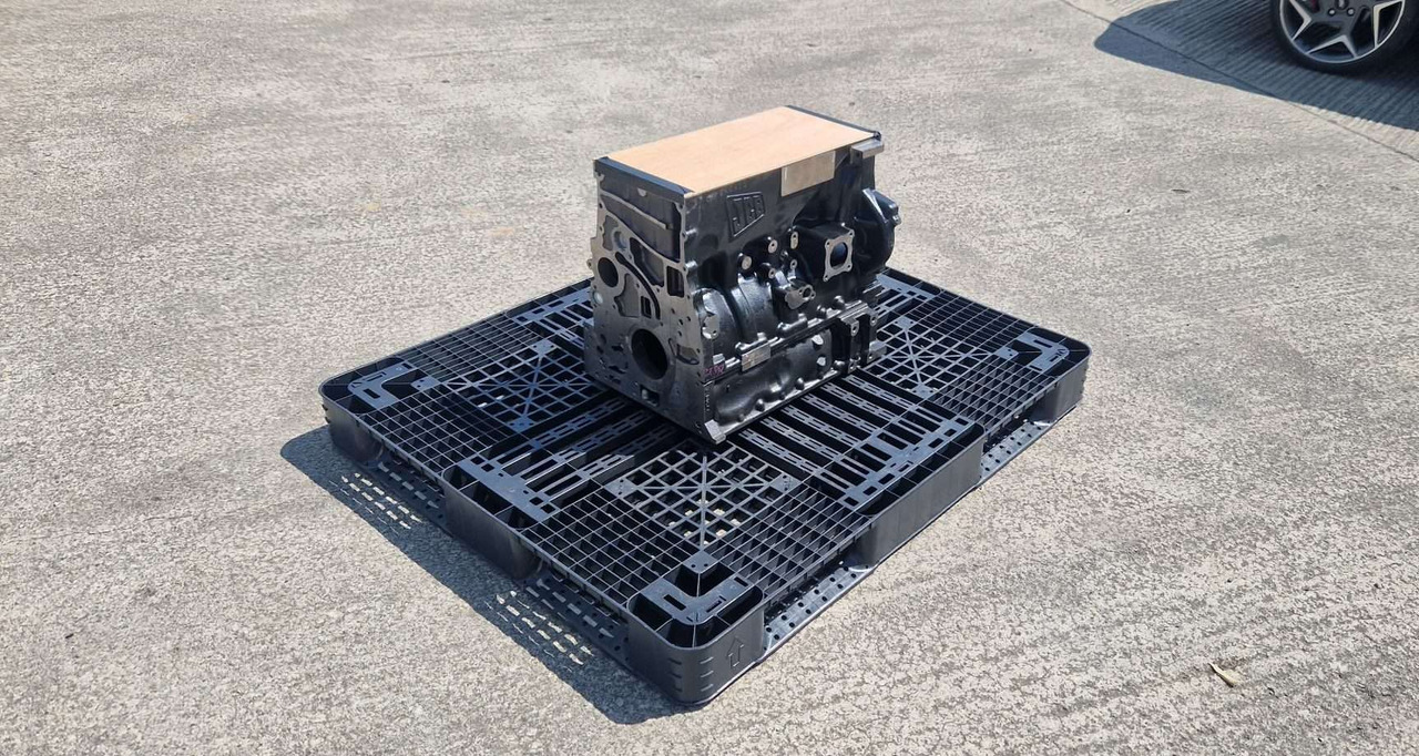 JCB 320/01606 Genuine block bedplate assembly T2 - Engine for Construction machinery: picture 1 JCB 320/01606 Genuine block bedplate assembly T2 - Engine for Construction machinery: picture 1