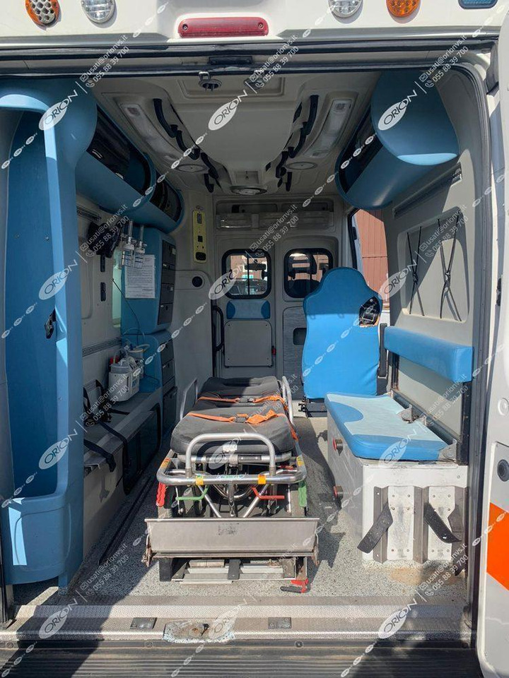 ORION FIAT 250 DUCATO - Ambulance: picture 5 ORION FIAT 250 DUCATO - Ambulance: picture 5