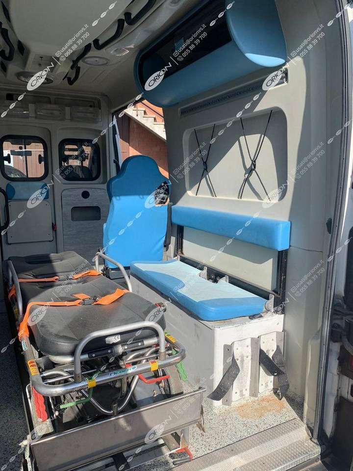 ORION FIAT 250 DUCATO - Ambulance: picture 4 ORION FIAT 250 DUCATO - Ambulance: picture 4