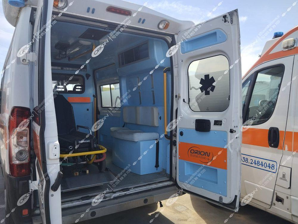 ORION Peugeot Boxer - Ambulance: picture 4 ORION Peugeot Boxer - Ambulance: picture 4