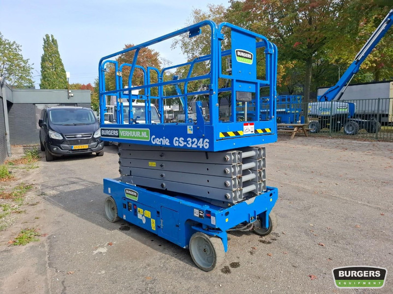 Genie GS3246 Nieuwe accus + lader - Scissor lift: picture 2 Genie GS3246 Nieuwe accus + lader - Scissor lift: picture 2