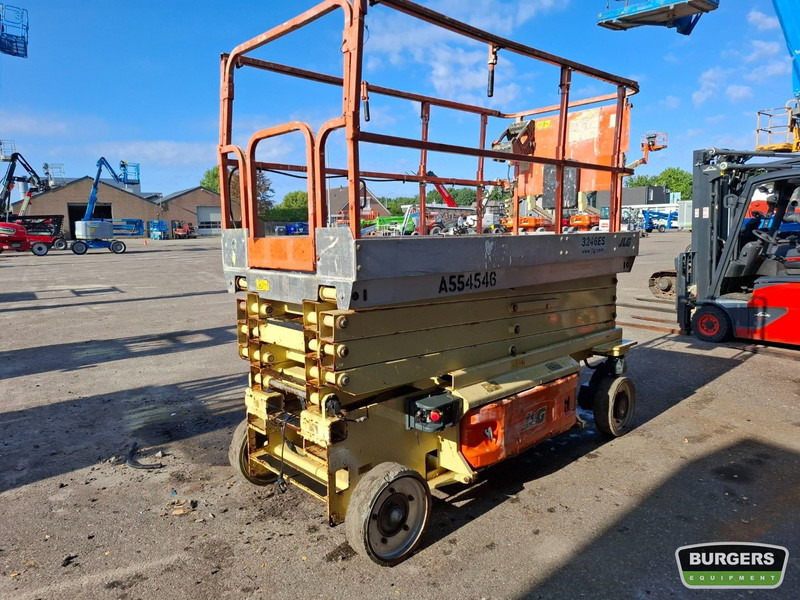 JLG 3246ES - Scissor lift: picture 3 JLG 3246ES - Scissor lift: picture 3