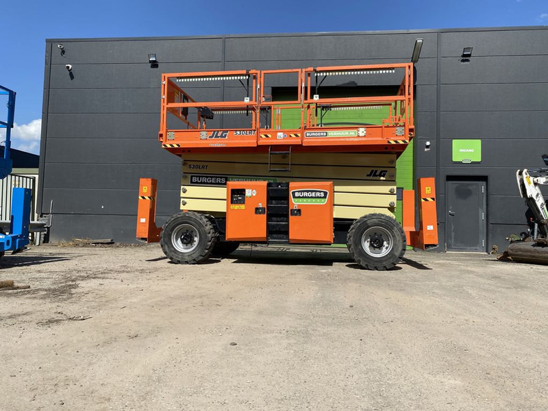JLG 530LRT - Scissor lift: picture 3 JLG 530LRT - Scissor lift: picture 3