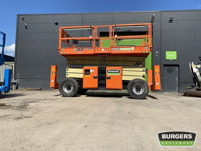 JLG 530LRT - Scissor lift: picture 3 JLG 530LRT - Scissor lift: picture 3