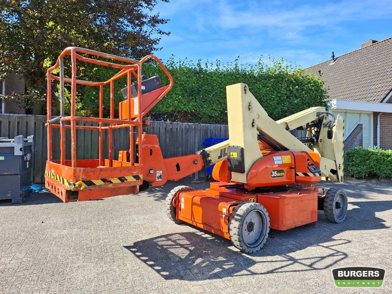 JLG N35E - Articulated boom: picture 1 JLG N35E - Articulated boom: picture 1