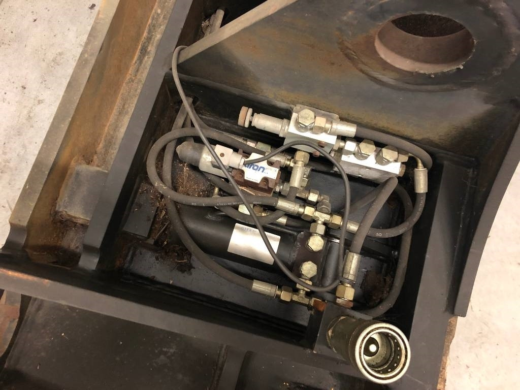 CAT 966 G - Quick coupler for Construction machinery: picture 3 CAT 966 G - Quick coupler for Construction machinery: picture 3