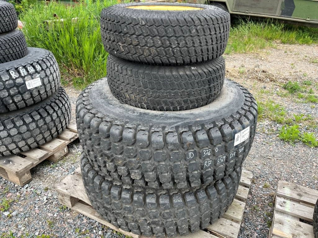 Galaxy 41X14,00-20 , 27X8,50-15 John Deere 3720 - Wheel and tire package: picture 1 Galaxy 41X14,00-20 , 27X8,50-15 John Deere 3720 - Wheel and tire package: picture 1