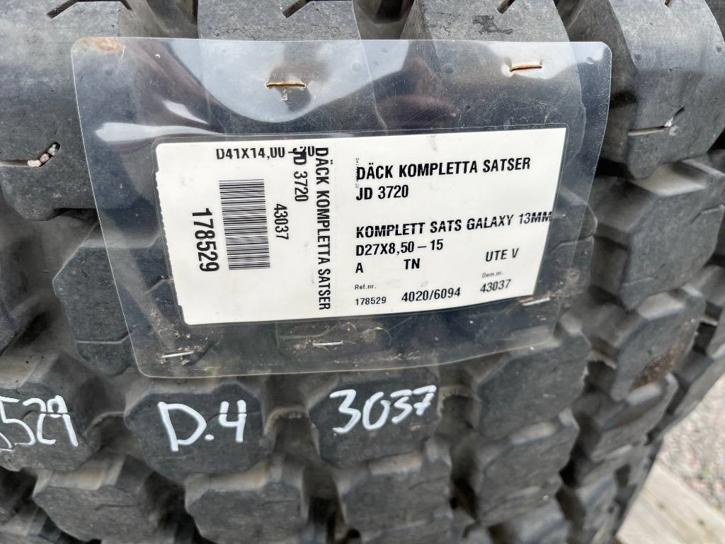 Galaxy 41X14,00-20 , 27X8,50-15 John Deere 3720 - Wheel and tire package: picture 2 Galaxy 41X14,00-20 , 27X8,50-15 John Deere 3720 - Wheel and tire package: picture 2