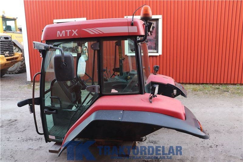 McCormick MTX 185 - Cab for Agricultural machinery: picture 4 McCormick MTX 185 - Cab for Agricultural machinery: picture 4