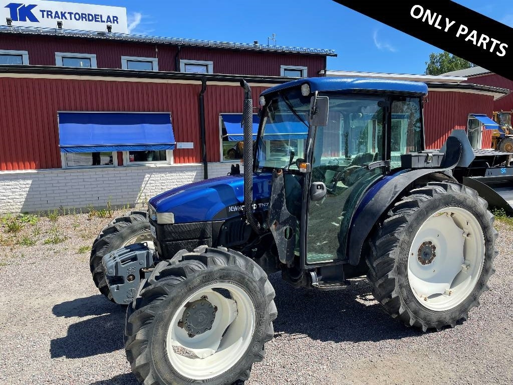 New Holland TN 75 S Dismantled: only spare parts - Farm tractor: picture 1 New Holland TN 75 S Dismantled: only spare parts - Farm tractor: picture 1