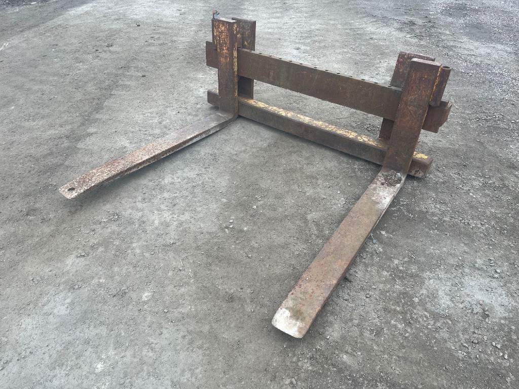 Pallgafflar / Gaffelställ Hymas Hymas 470 med fler - Forks for Construction machinery: picture 2 Pallgafflar / Gaffelställ Hymas Hymas 470 med fler - Forks for Construction machinery: picture 2