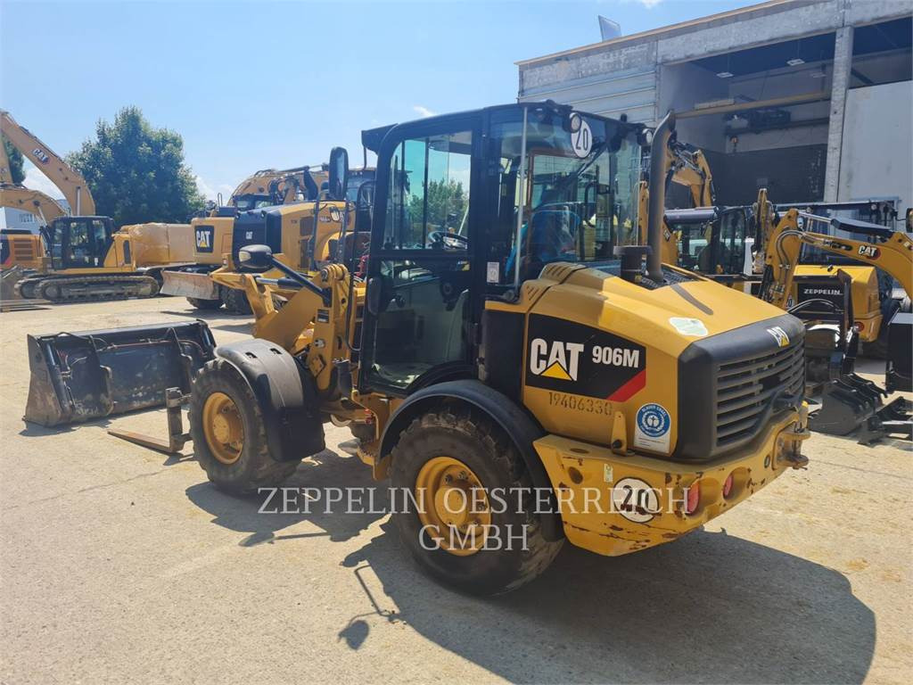 CAT 906M - Wheel loader: picture 2 CAT 906M - Wheel loader: picture 2