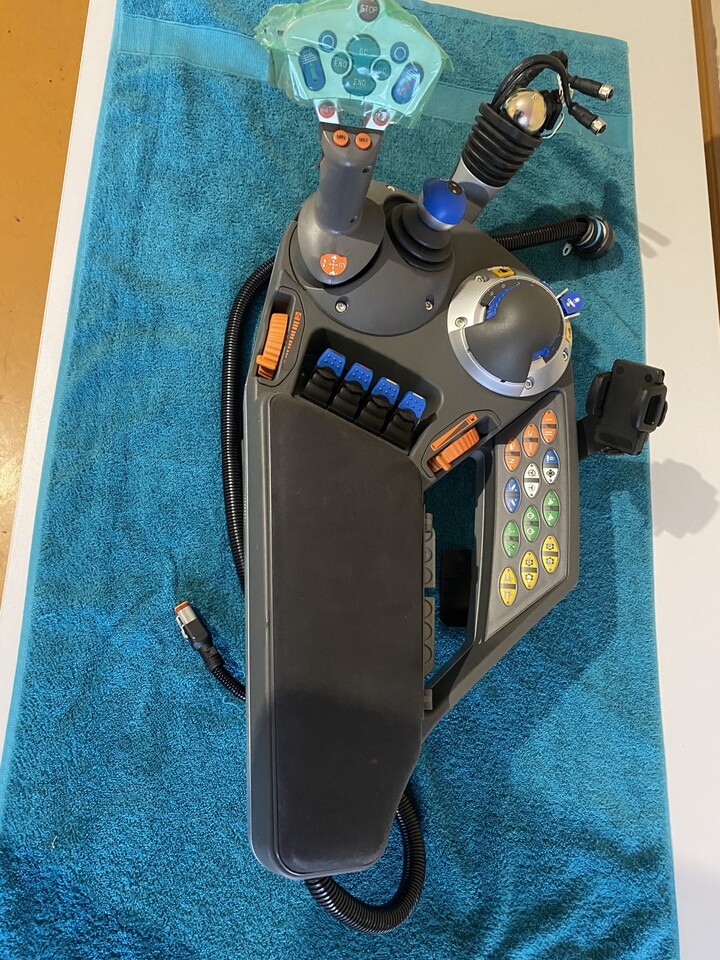 G835.970.160.025 Fendt - Joystick - Konsola - Podłokietnik - Cab and interior for Agricultural machinery: picture 1 G835.970.160.025 Fendt - Joystick - Konsola - Podłokietnik - Cab and interior for Agricultural machinery: picture 1