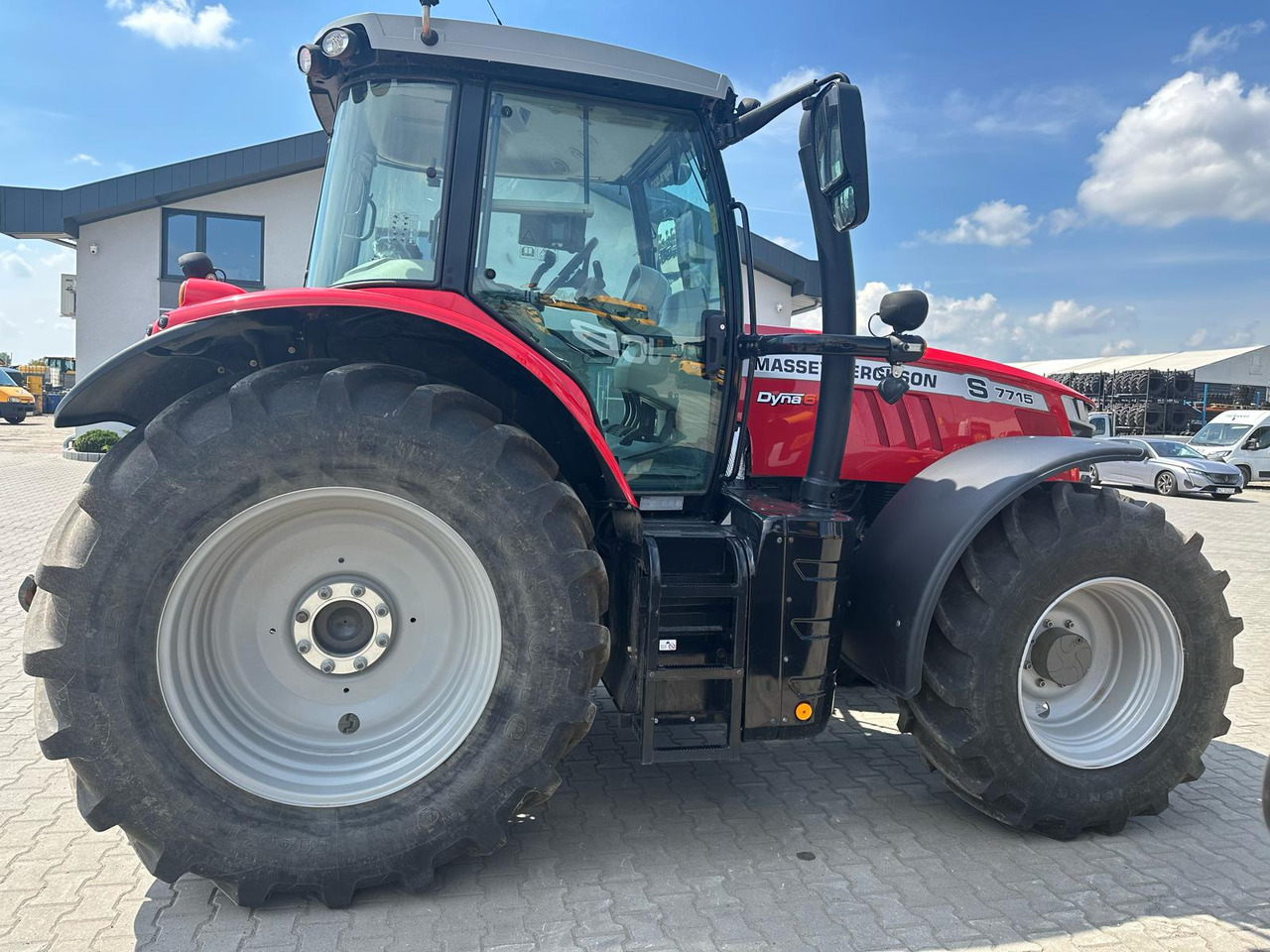 Massey Ferguson 7715S on lease Massey Ferguson 7715S: picture 9