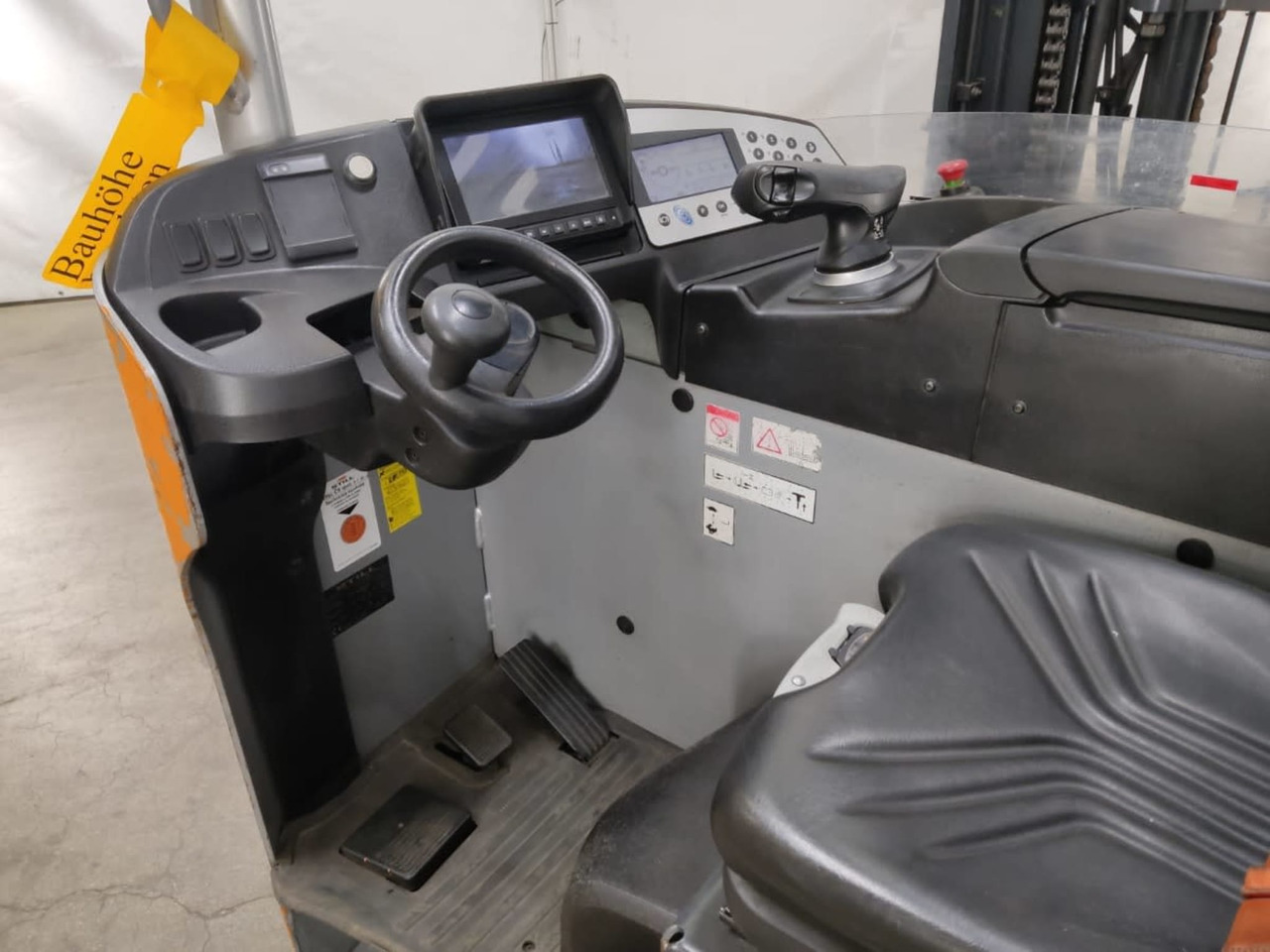 STILL FM-X17 - Reach truck: picture 4 STILL FM-X17 - Reach truck: picture 4