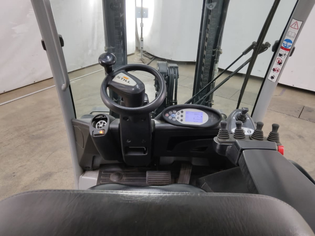 STILL RX20-18 - Electric forklift: picture 4 STILL RX20-18 - Electric forklift: picture 4