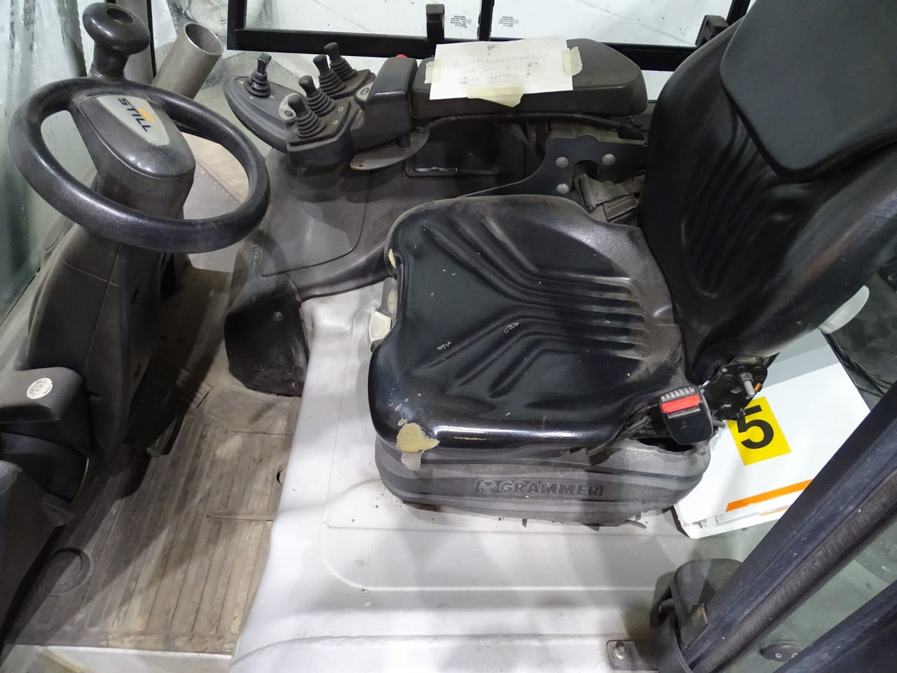 STILL RX60-35 - Electric forklift: picture 4 STILL RX60-35 - Electric forklift: picture 4