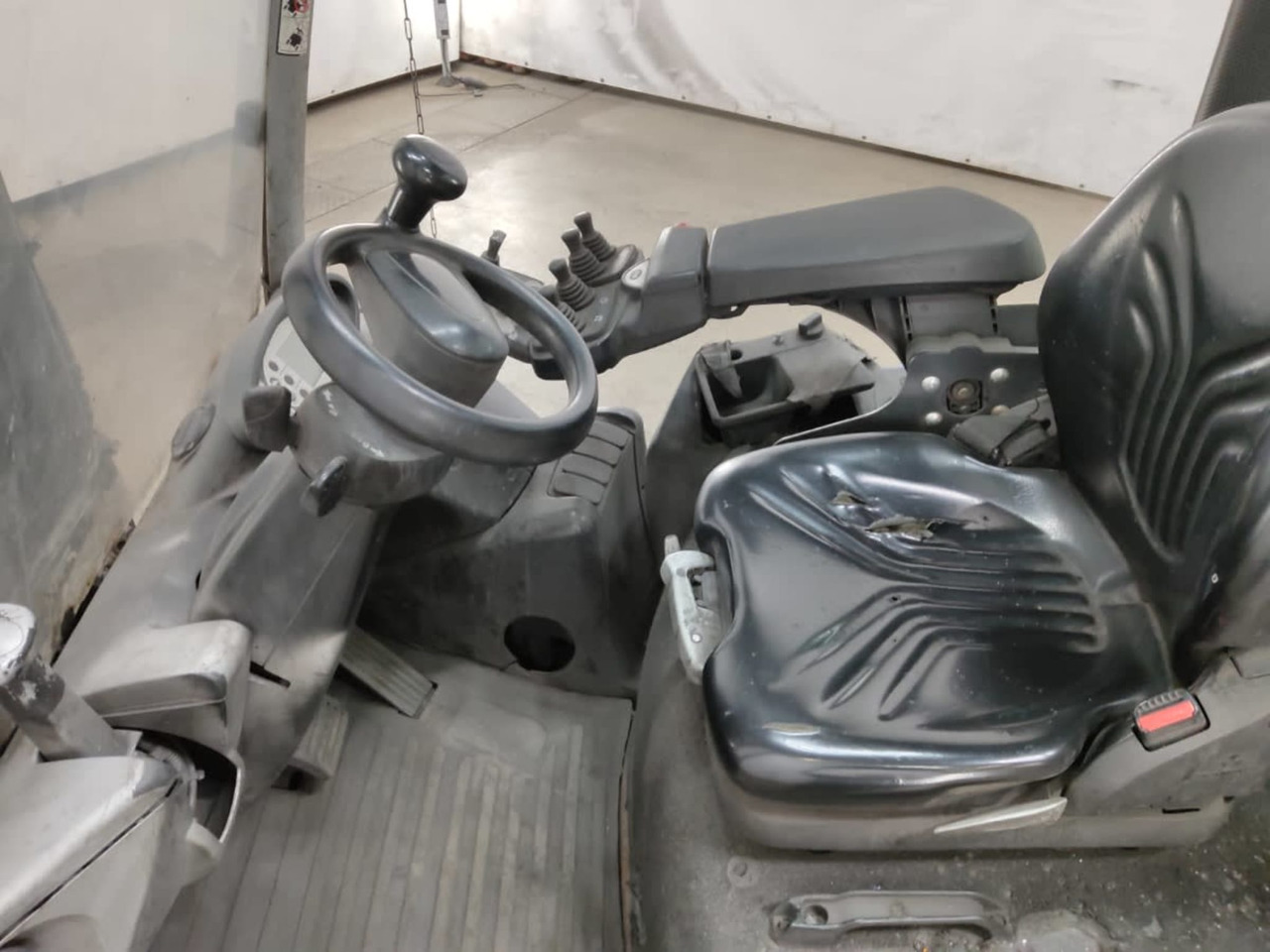 STILL RX70-30 - Diesel forklift: picture 4 STILL RX70-30 - Diesel forklift: picture 4