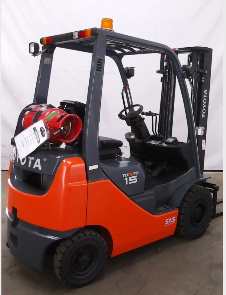 Toyota 02-8FGF15 - LPG forklift: picture 3 Toyota 02-8FGF15 - LPG forklift: picture 3