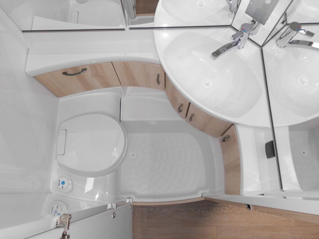 Caravan Hobby De Luxe 515 UHK 2025 PICO Hubbett+K.Betten: picture 15 Caravan Hobby De Luxe 515 UHK 2025 PICO Hubbett+K.Betten: picture 15