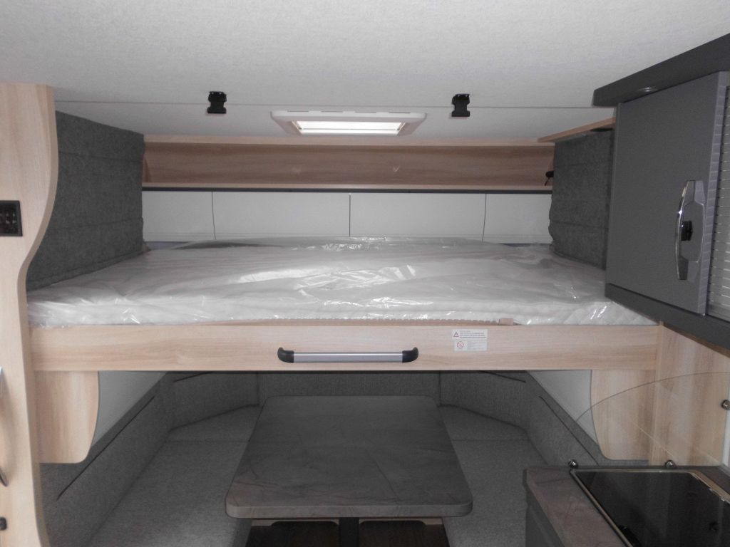 New Caravan Hobby De Luxe 515 UHL 2025 2000kg. AUTARK AMBIENTE Hobby De Luxe 515 UHL mit Extras, Lagerabverkauf!: picture 6 New Caravan Hobby De Luxe 515 UHL 2025 2000kg. AUTARK AMBIENTE Hobby De Luxe 515 UHL mit Extras, Lagerabverkauf!: picture 6