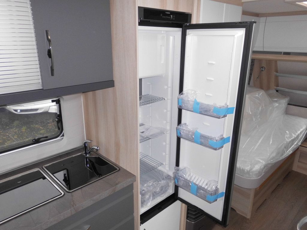 New Caravan Hobby De Luxe 515 UHL 2025 2000kg. AUTARK AMBIENTE Hobby De Luxe 515 UHL mit Extras, Lagerabverkauf!: picture 8 New Caravan Hobby De Luxe 515 UHL 2025 2000kg. AUTARK AMBIENTE Hobby De Luxe 515 UHL mit Extras, Lagerabverkauf!: picture 8