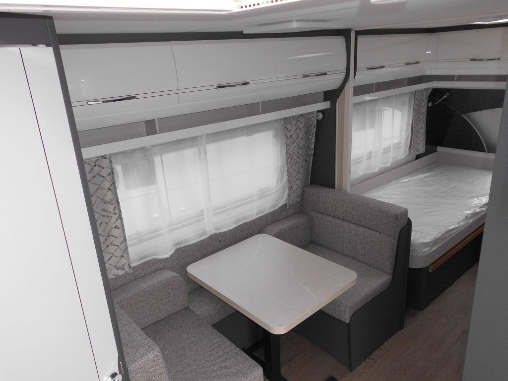 Caravan Hobby Excellent 460 SL %Lagerabverkauf% EXTRAS: picture 6 Caravan Hobby Excellent 460 SL %Lagerabverkauf% EXTRAS: picture 6