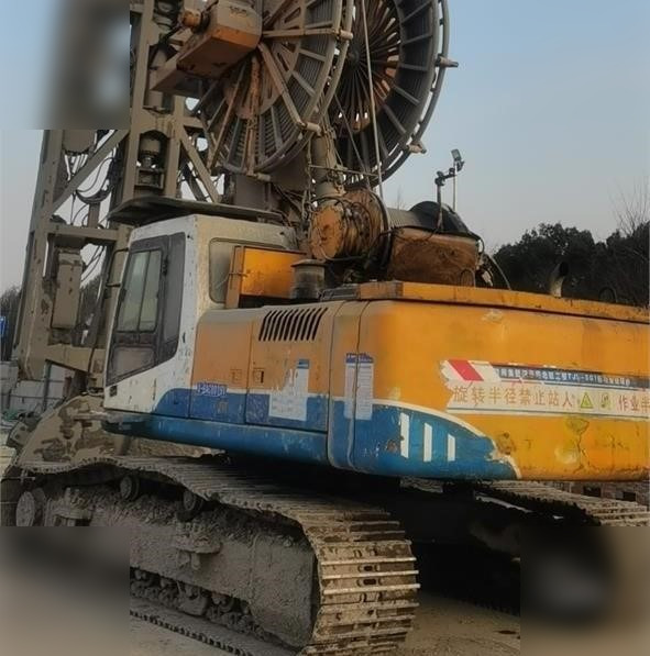 2008 BAUER GB34 - Pile driver: picture 1 2008 BAUER GB34 - Pile driver: picture 1