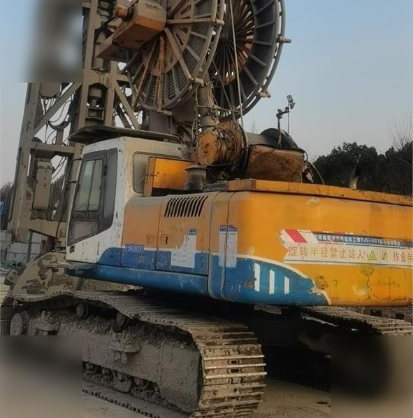 2008 BAUER GB34 - Pile driver: picture 1 2008 BAUER GB34 - Pile driver: picture 1