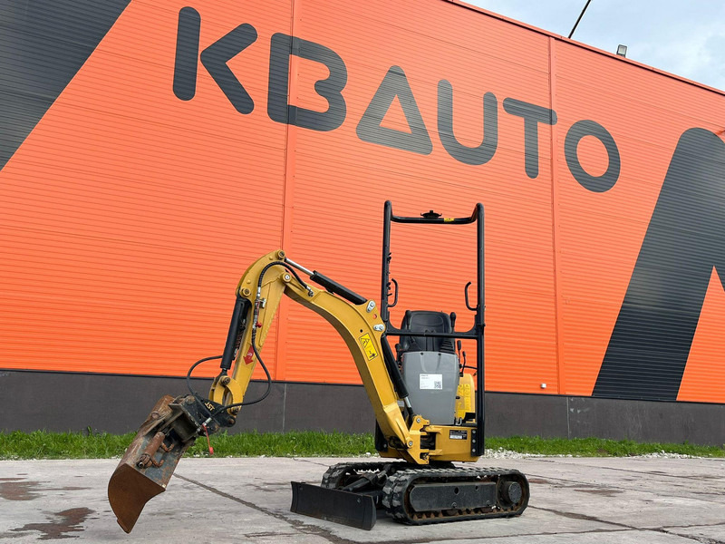 Caterpillar 300.9 D TILT / 3 BUCKETS - Mini excavator: picture 1 Caterpillar 300.9 D TILT / 3 BUCKETS - Mini excavator: picture 1