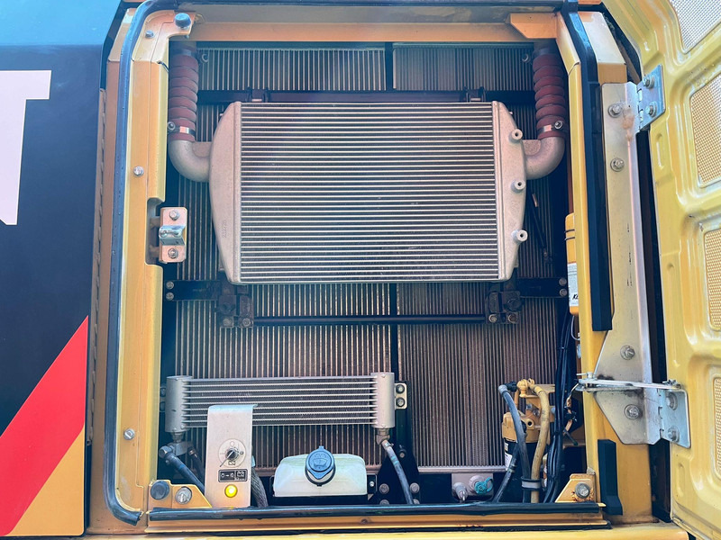 Crawler excavator Caterpillar 326 FL 3D / ROTOTILT / AC / CENTRAL LUBRICATION / AUXILIARY HEATER: picture 17 Crawler excavator Caterpillar 326 FL 3D / ROTOTILT / AC / CENTRAL LUBRICATION / AUXILIARY HEATER: picture 17